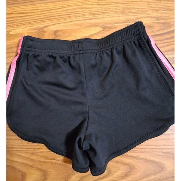 Girls Adidas Shorts pink and black size 7/8 - Picture 4 of 4